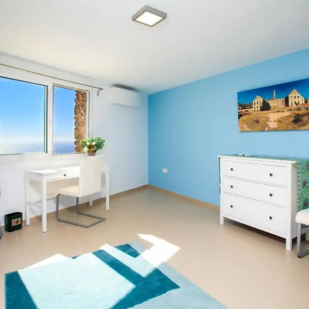 Cristobal By Interhome בית נופש טורוקס